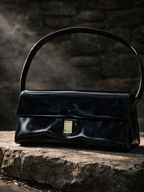 Furla Vintage Gloss Purse Black Leather Made in Italy Shoulder Bag